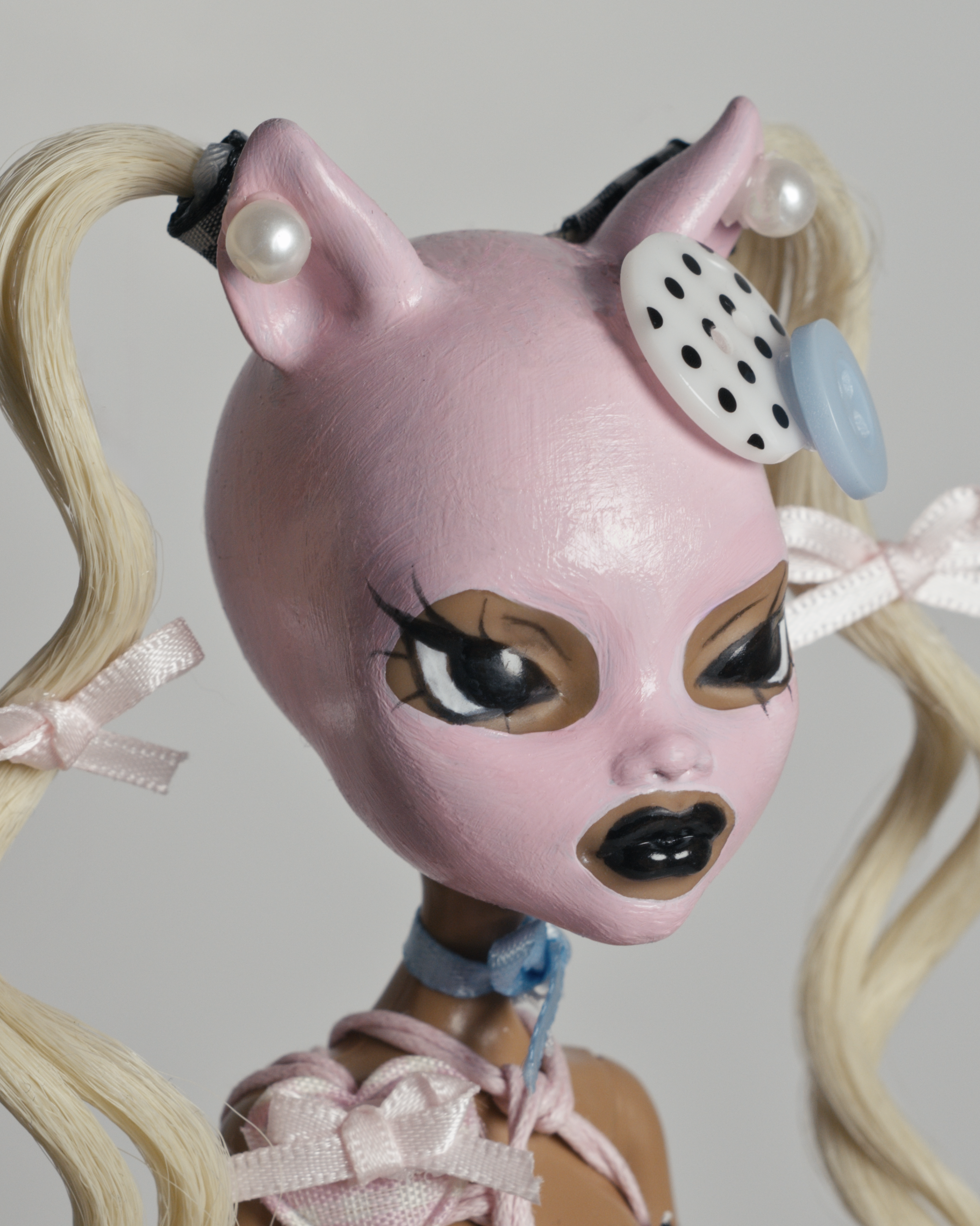 𑣲-Unique custom doll (one-of-a-kind piece): Latex and shibari doggy dolly