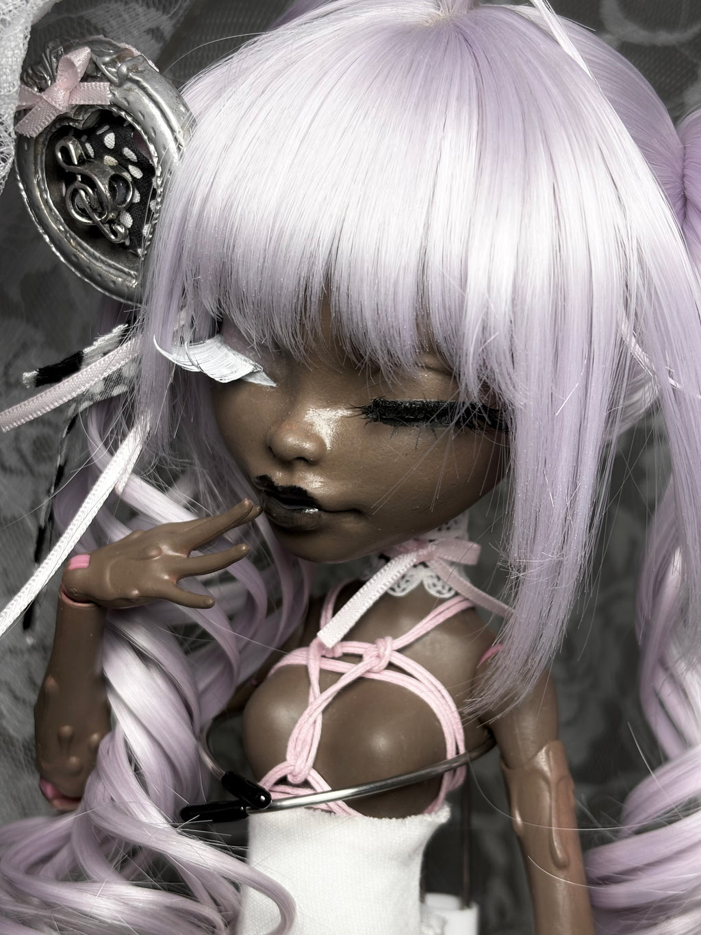𑣲-Unique custom doll(one-of-a-kind) : ᴾᵘʳᵖˡᵉ ʷⁱᵗʰ ᵖᵉᵗᵗⁱᶜᵒᵃᵗ