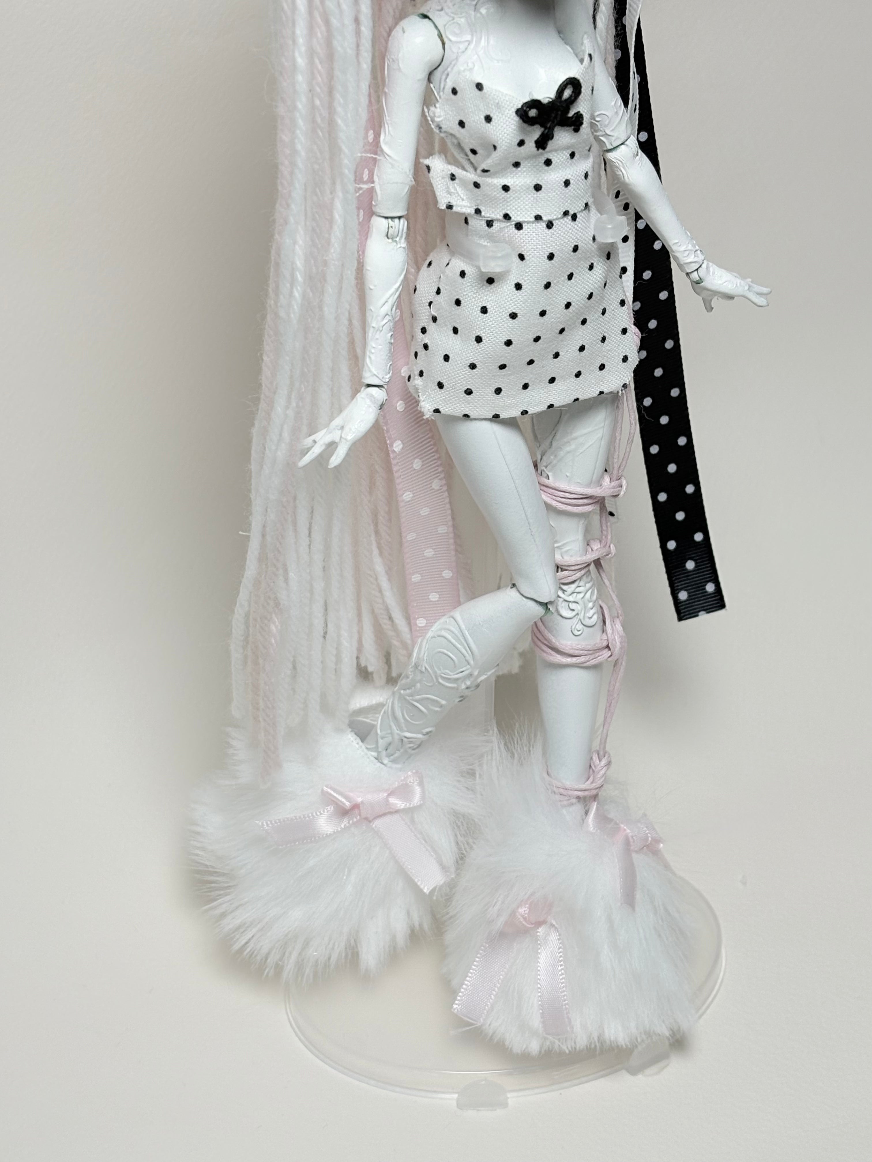 𑣲-Unique custom doll (one-of-a-kind piece): Ornament doll and shibari pink rope
