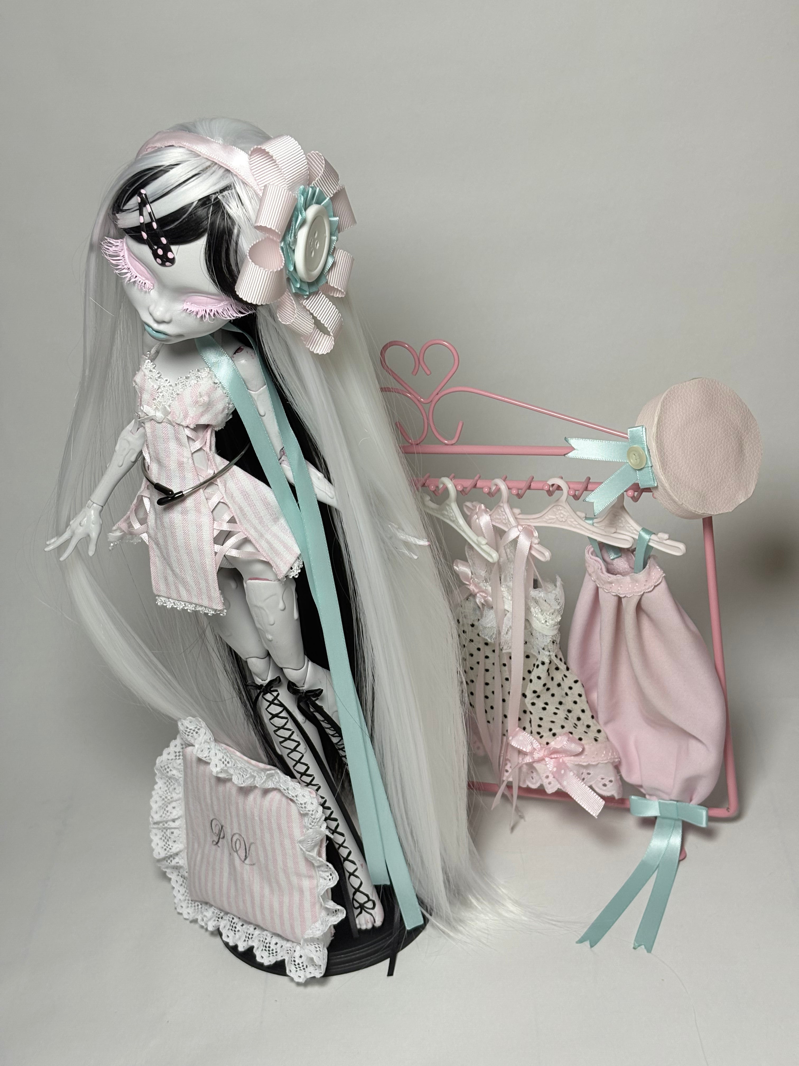 𑣲-Unique custom doll(one-of-a-kind piece) : Sleepover~Themed Dolly