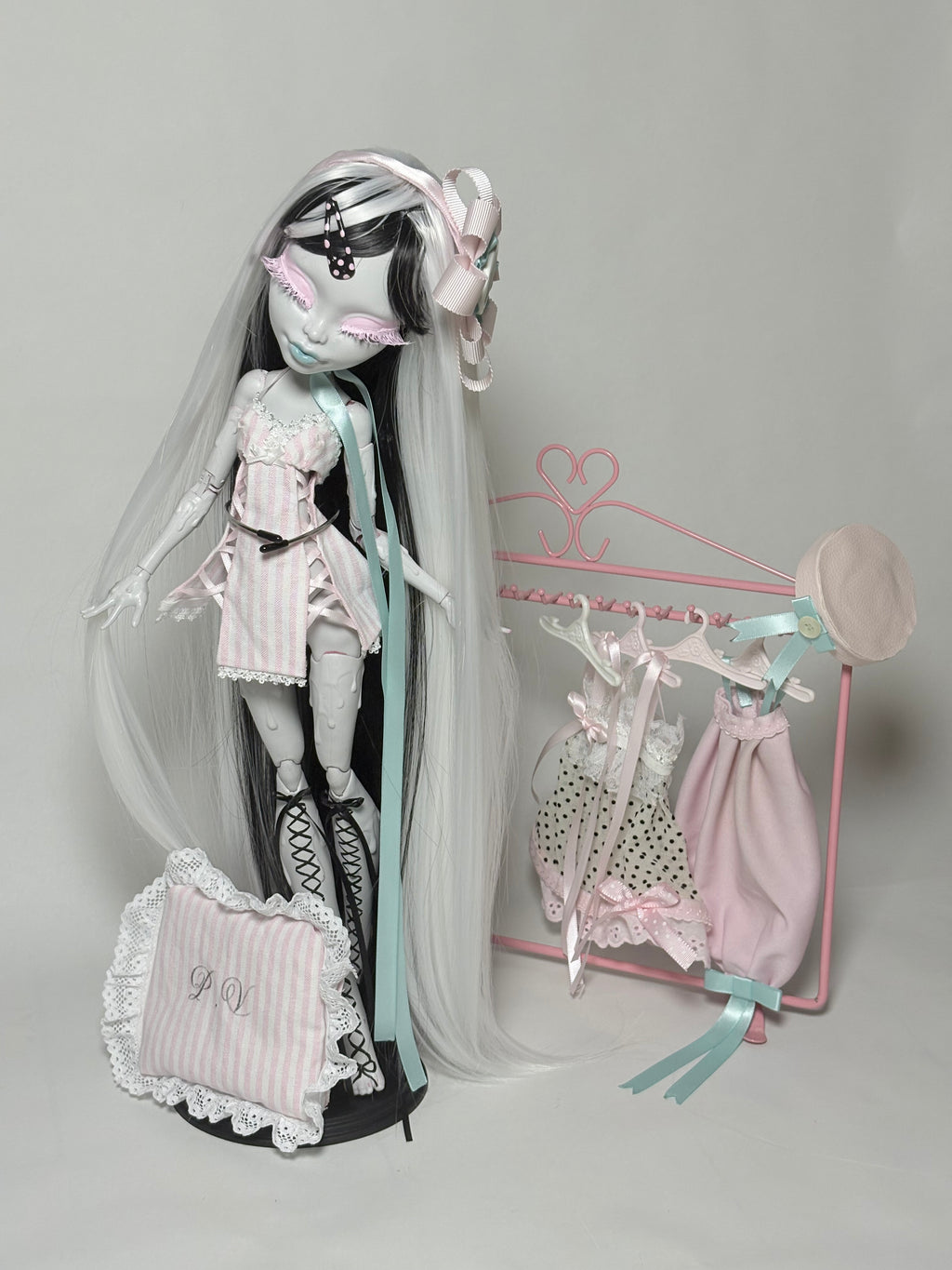 𑣲-Unique custom doll(one-of-a-kind piece) : Sleepover~Themed Dolly