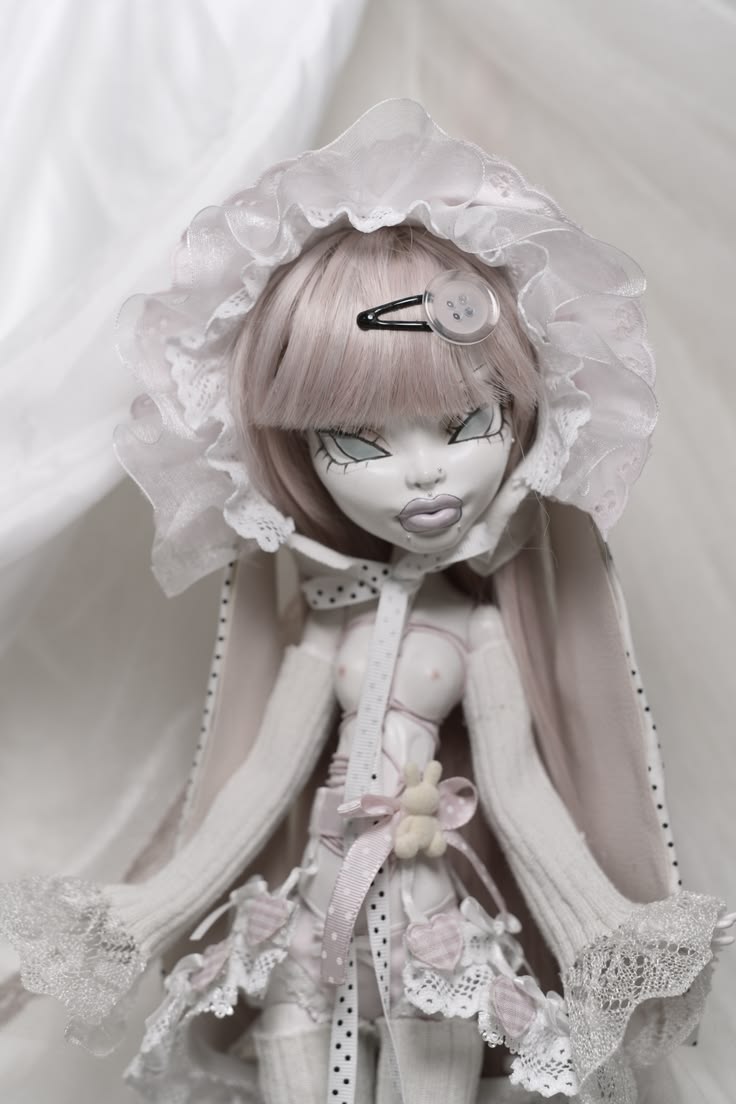 𑣲-Unique custom doll(one-of-a-kind piece): Petticoat Pinky doll